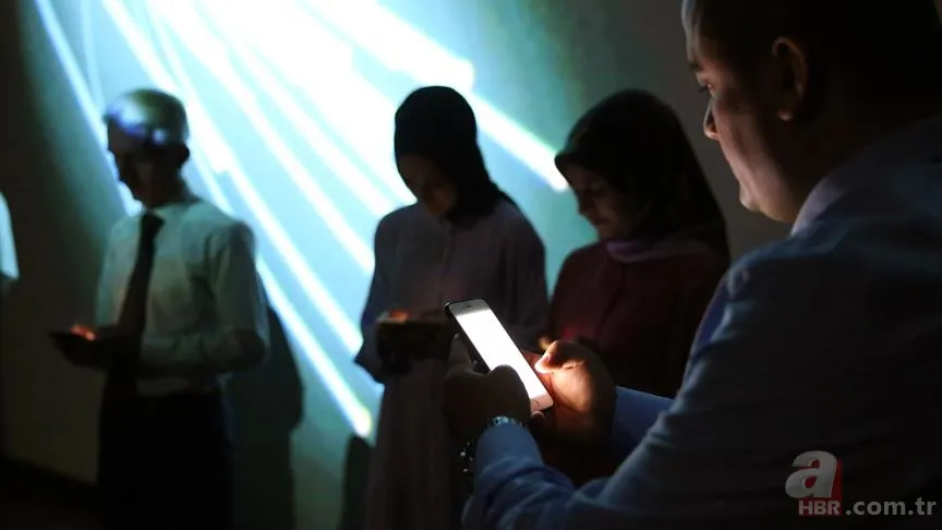 Uzmanlar uyardı: Gece telefonu bırakın! Depresyon riskini artıran o alışkanlık 2