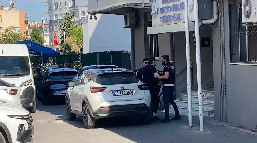 İzmir'deki rüşvet ağının merkezinde Veli Ağbaba var! Belediye başkanları da kıskaçta - 4