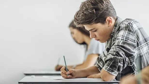 Ortaokul ve lise öğrencileri için düzenlenecek ortak sınavın tarihini MEB açıkladı! Tüm 6. sınıf ve 9. sınıfları ilgilendiriyor! İşte örnek sorular...