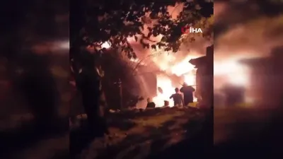 Bursa’da 3 ev alevlere teslim oldu!