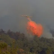 Marmaris’te orman yangını! Havadan ve karadan müdahale sürüyor