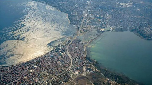 1623271927682.jpg Kemal Kılıçdaroğlu her fırsatta eleştirdiği 'yap-işlet-devret' modeli hakkında övgüler yağdırmış! Türkiye'ye çağ atlatan projeler bu sistemle gerçekleşti - 4