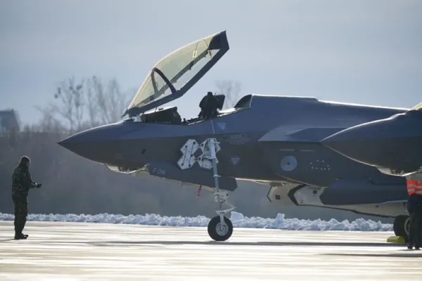 f-35-ucaklari-polonyaya-ulasti-1674845760067.jpg F-35 uçakları Polonya'ya ulaştı - 1