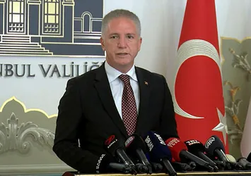 İstanbul Valisi Davut Gül Eyüpsultan’ı ziyareti sonrası görevine başladı! "Gece gündüz çalışmak boynumuzun borcudur"