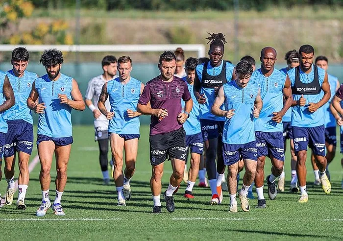 1720346123405.jpeg Trabzonspor'da yeni sezon hazırlıkları Macaristan'da devam ediyor - 1