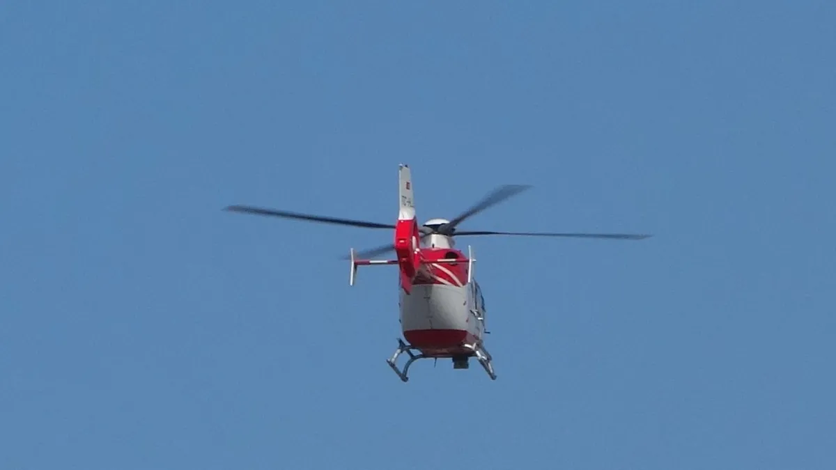 Bahçesaray'da 40 yaşındaki hasta ambulans helikopter ile Van'a getirildi