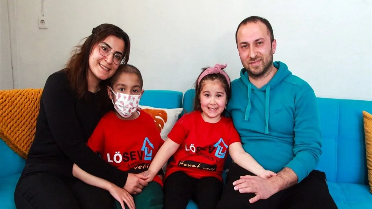 Küçük Defne ağabeyine can oldu!