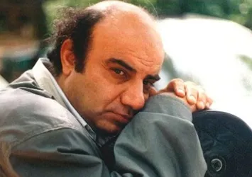 Usta yönetmen Melih Gülgen hayatını kaybetti