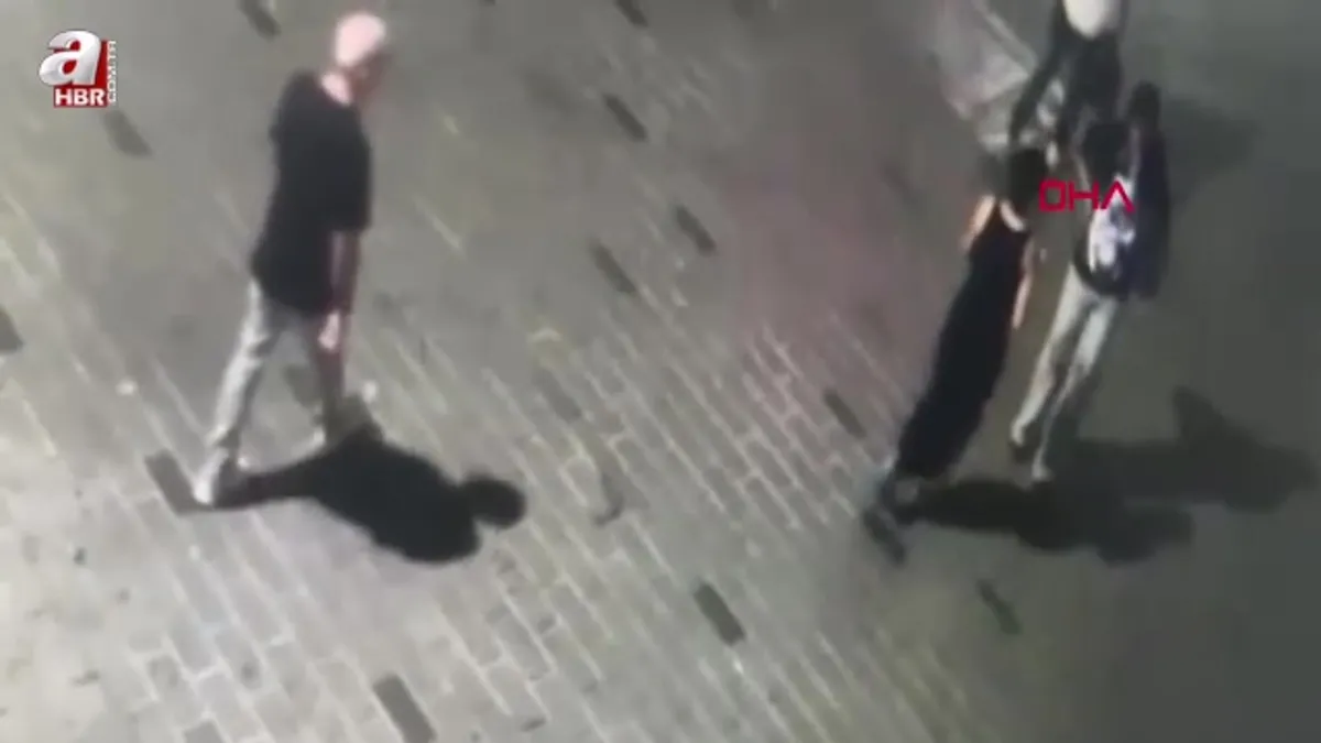 Taksim'deki gasp anı kameradaa