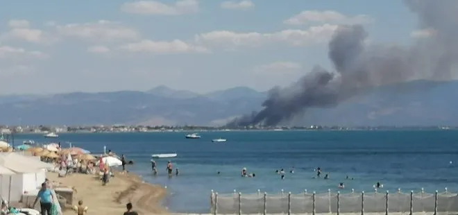 Son dakika: Edremit Körfezi’nde yürekleri ağza getiren yangın! Alevler plaja yaklaşıyor