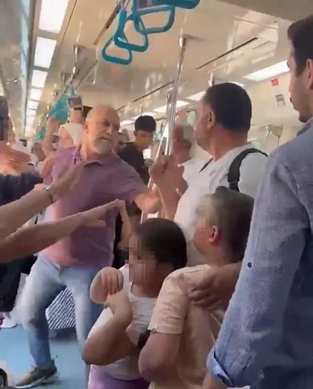 Marmaray’daki kavganın gerçek sebebi A Haber’de! İşte Türkiye’nin konuştuğu olayın perde arkası
