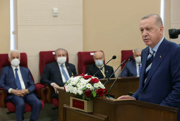Başkan Recep Tayyip Erdoğan’dan KKTC Meclisi’nde son dakika açıklamaları! Erdoğan’ın açıkladığı müjde...