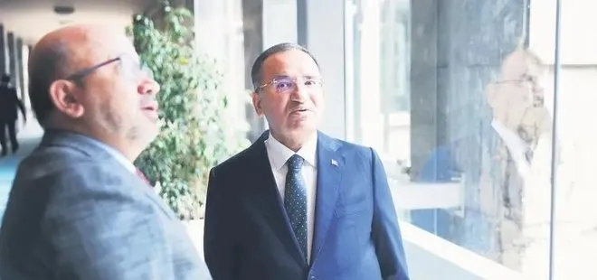 Bekir Bozdağ 15 Temmuz’da verilen mücadeleyi anlattı: O gece şehit olmayı istedim