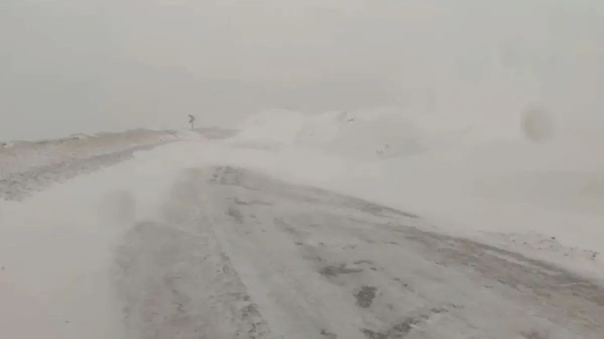 Bayburt- Erzurum kara yoluna çığ düştü! Ulaşım kapandı