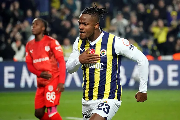 Fenerbahçe lehine verilen penaltıda karar doğru mu? A Spor yorumcusu Erman Toroğlu yorumladı