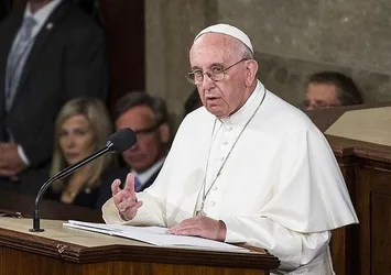 Papa Franciscus darbe girişimine anlam verememiş!