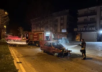Elazığ’da otomobil ile kamyonet çarpıştı: 1 yaralı