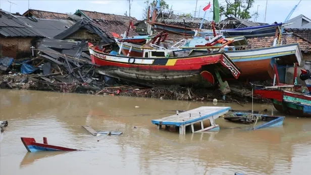 tsunami-uyarisi-son-dakika-afad-sahil-seridinden-uzak-durun-hatay-64luk-deprem-tsunamiyi-tetikler-mi-hangi-ill-1676918126663.jpg Tsunami uyarısı son dakika | AFAD: Sahil Şeridinden Uzak DURUN! Hatay 6.4'lük deprem tsunamiyi tetikler mi? Hangi iller uyarıldı? - 8