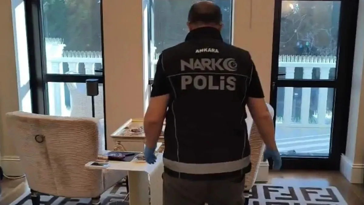 "Türkiye’yi satın alırım" deyip uçakta olay çıkarmıştı! İş insanı Abdulkadir Özcan'ın uyuşturucu testi pozitif çıktı - 4