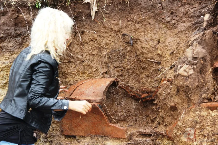 Bodrum'da "lahit mezar" selle ortaya çıktı 10