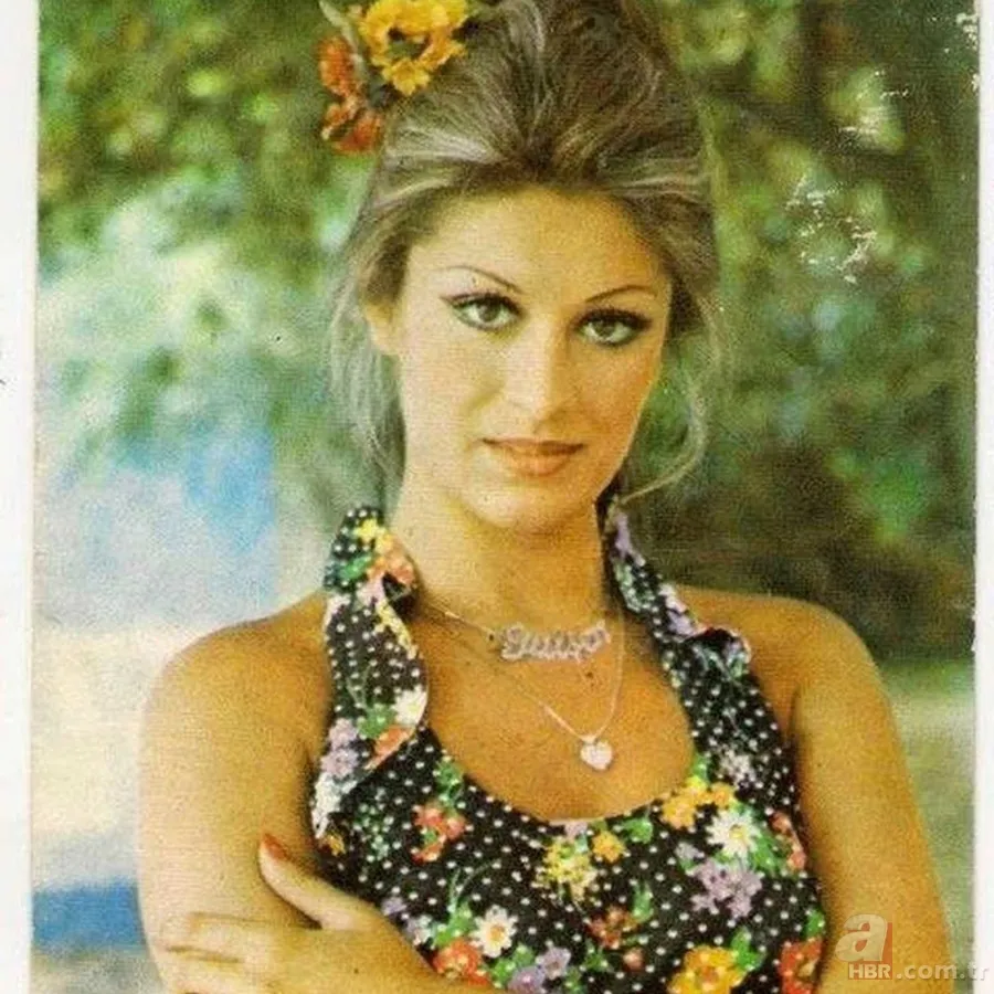 71 yaşına giren Gülşen Bubikoğlu siyahlar içinde paylaştı! 3