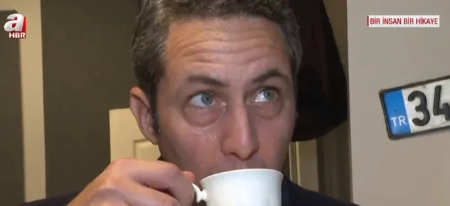 foley-sanatcisi-ali-orenin-inanilmaz-hikayesi-dizi-ve-filmlerin-tum-dogal-seslerini-uretiyor-1638003568292.jpg Foley sanatçısı Ali Ören’in inanılmaz hikayesi Dizi ve filmlerin tüm doğal seslerini üretiyor - 4