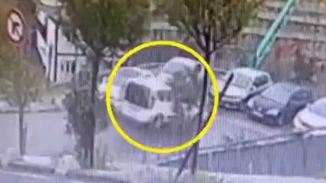 İstanbul’da korkunç kaza! Çarptığı araç 50 metreden uçtu