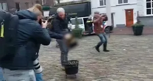 Hollanda’da Kur’an-ı Kerim’e alçak saldırı!