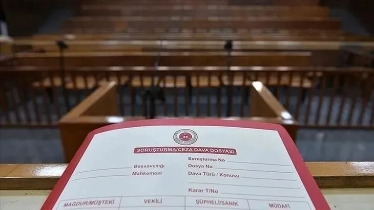 İstanbul'da iğrenç olay! Lise öğretmeni öğrencileriyle alkol alıp gönül ilişkisi yaşadı