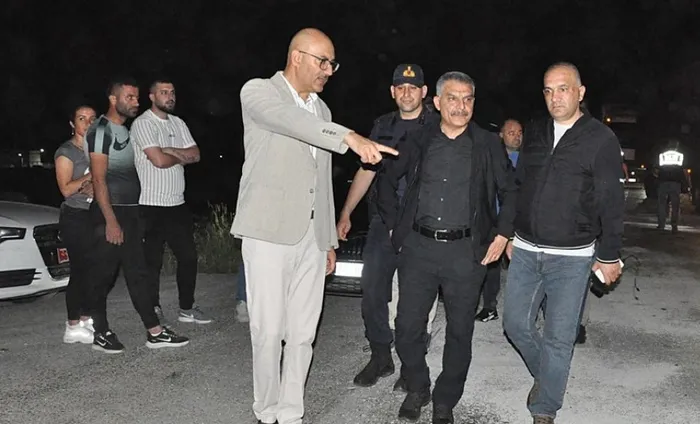 yozgatta-7-arac-birbirine-girdi-olu-ve-yaralilar-var-1717713017031.jpg Yozgat'ta 7 araç birbirine girdi! Ölü ve yaralılar var - 2
