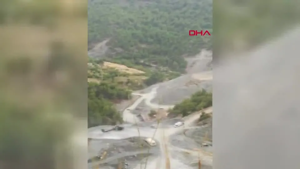 Hatay’da askeri araç devrildi | Video