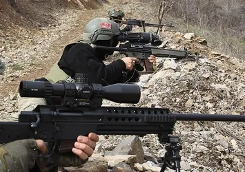 Kuzey Irak'ta 49 terörist öldürüldü