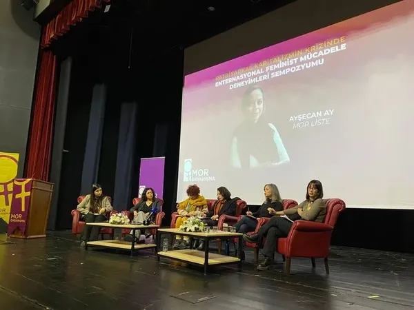 CHP’li İBB Kandil’in sözcülerine mekan kapattı! İmamoğlu’nun DEM Partisi’ne tahsis ettiği salonda bebek katili Öcalan’a methiyeler dizildi