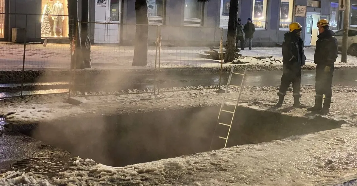 Kaynar su çukuruna düştü! Bakın nasıl kurtuldu