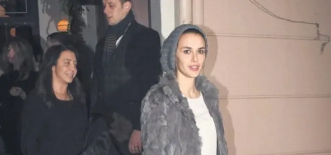 Ayşe Hatun Önal ve Ahu Yağtu pişti oldu