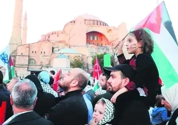 Beyazıt'tan Ayasofya'ya "Gazze'yi unutma" yürüyüşü!