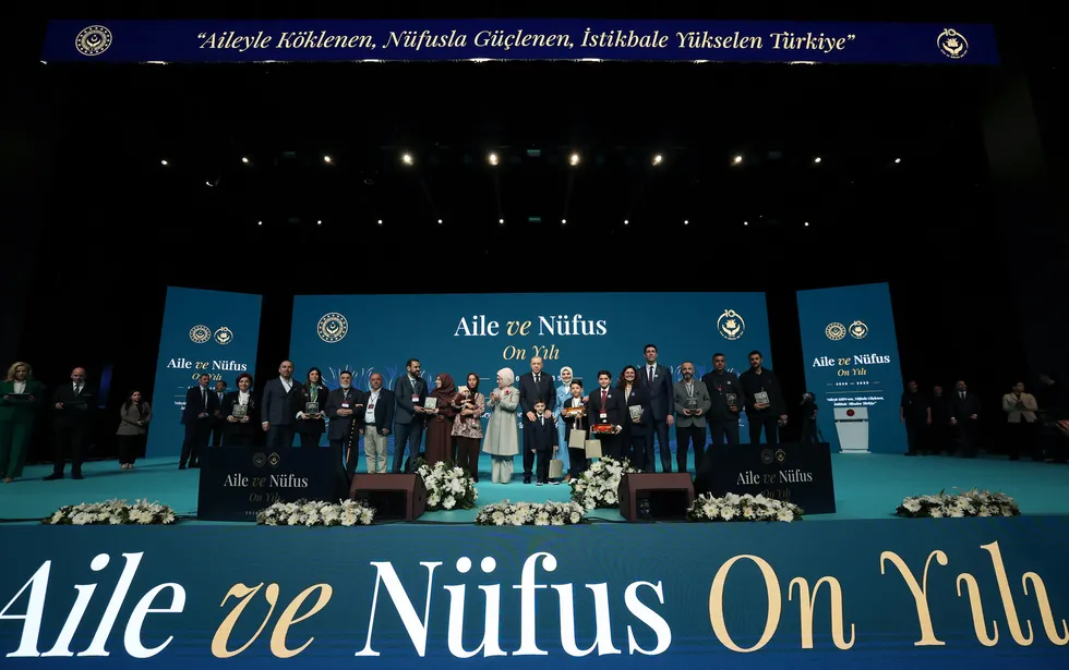 Başkan Erdoğan bizzat altını çizdi: Evlilik yaşı yükseliyor doğurganlık hızı düşüyor - 10