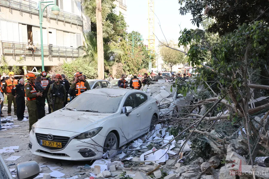 ABD ve İsrail saldırdı, İran misilleme yaptı: Tel Aviv'deki yıkım böyle kaydedildi 9