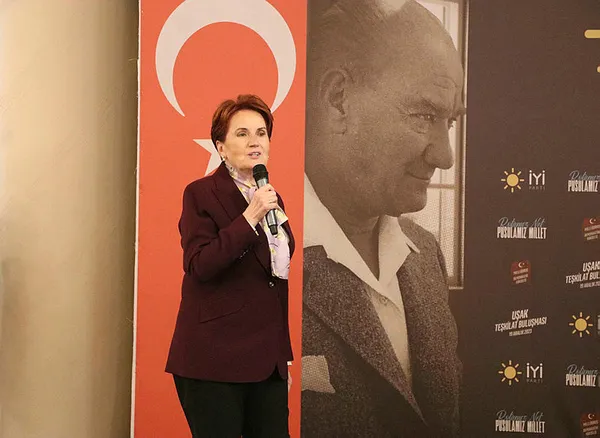 1703052633574.jpg Ekrem İmamoğlu ve Meral Akşener savaşı! Sarılarak verilen fotoğraftan "haddini aşıyor" çıkışına! Derin kaosta yeni perde... - 1