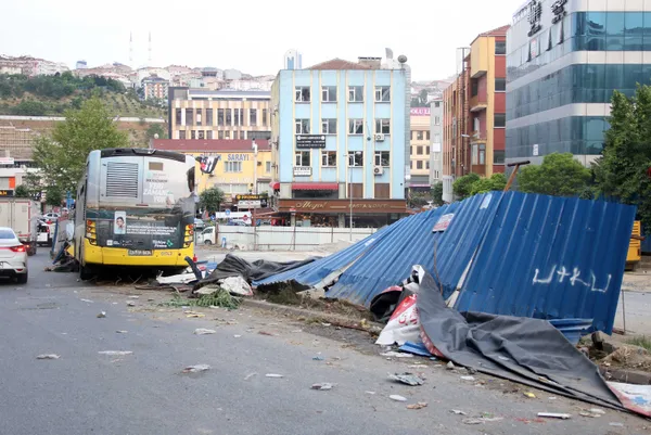 İETT aracı faciaya sürüklendi! İstanbul'da korku dolu anlar - 4
