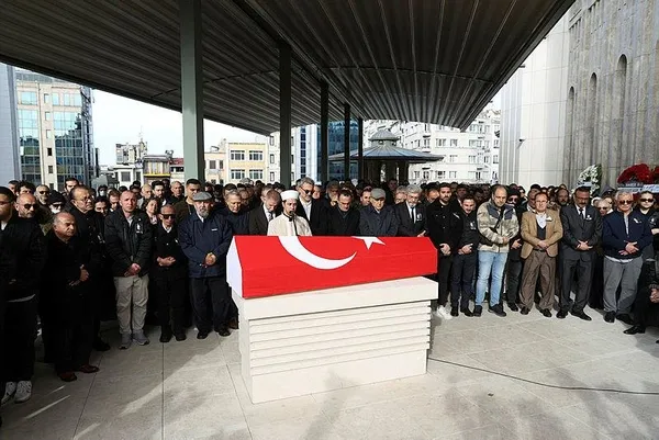 Usta sanatçı Can Gürzap son yolculuğuna uğurlandı