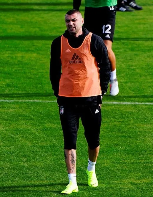 Beşiktaş-Fenerbahçe derbisi öncesi Burak Yılmaz alarmı
