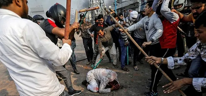 Hindistan’da eziyet sürüyor! Faşist çeteler Müslümanları hedef aldı: 37 ölü