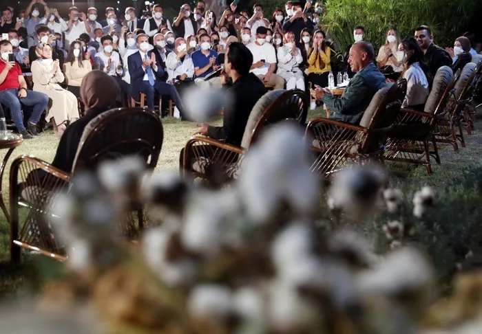 Son dakika: Başkan Erdoğan Adana'da gençlerin sorularını yanıtladı - 7