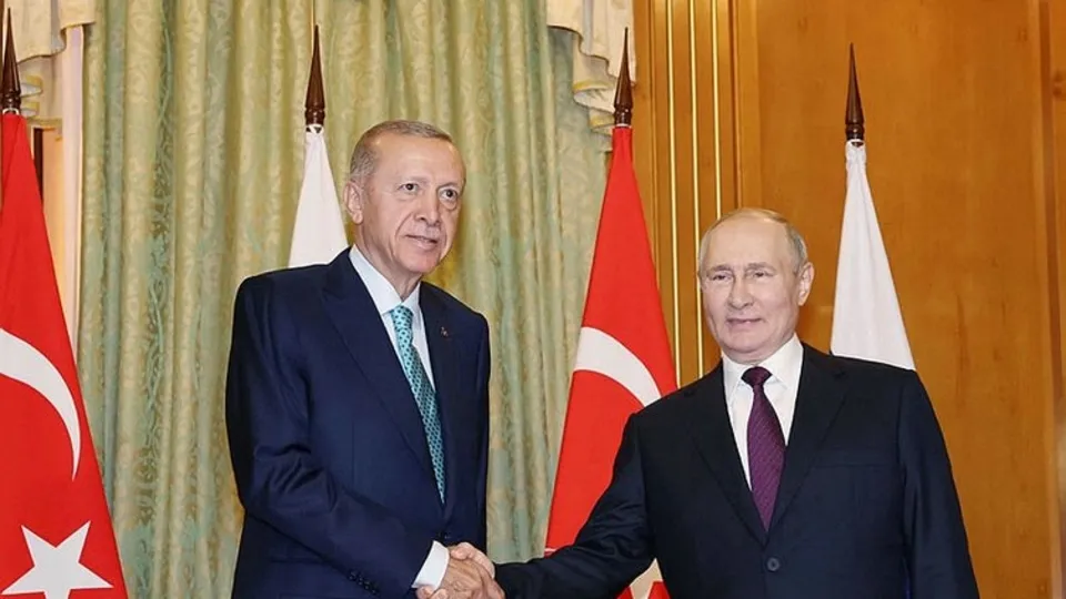 Dünya medyası Soçi'deki tarihi zirveyi işte böyle gördü: Erdoğan Putin'i ikna etti