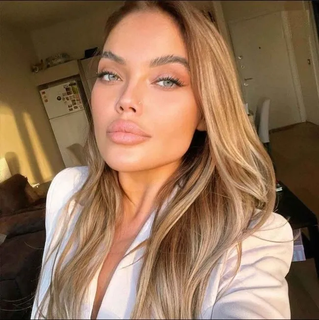 Dünyaca ünlü Ukraynalı model Anzelika Sraufant balkondan düşüp öldü! Sevgilisi Burak Ercan kurtarmak yerine bakın ne yaptı - 1