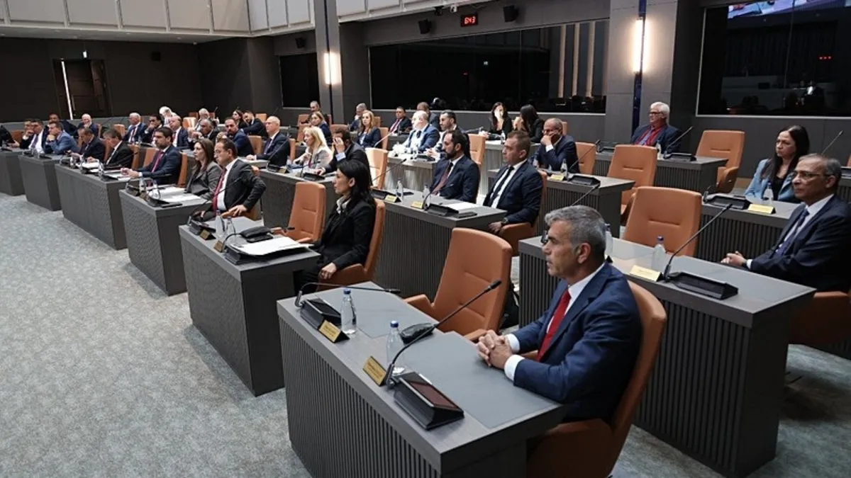 KKTC'de Cumhuriyet Meclisi'nin yeni binasında ilk toplantı