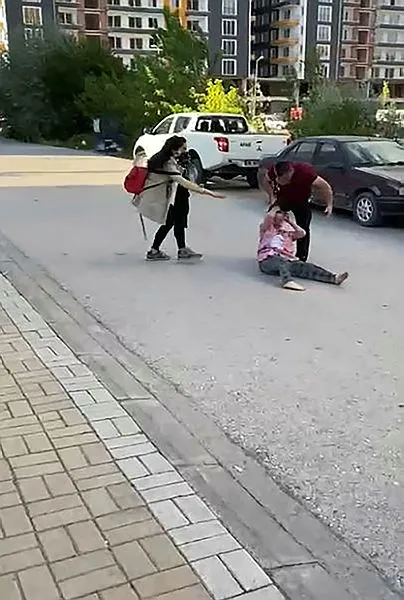 Son dakika: Görüntüler Türkiye'yi ayağa kaldırmıştı! Çankırı'da sokak ortasında dövülen kadın konuştu - 4