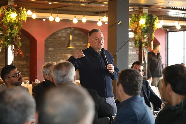 1708324327570.jpg CHP'de Lütfü 'Savaş' açtı! Özgür Özel'den geri vites! "Aday yapmazsan bağımsız girerim" demişti... - 7