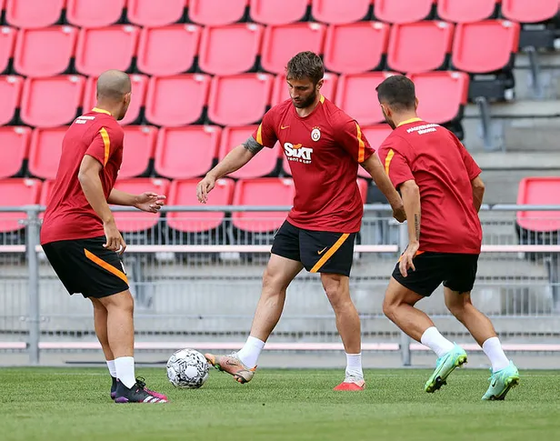 PSV Galatasaray maçı hangi kanalda, şifreli mi, şifresiz mi? Şampiynlar Ligi PSV GS maçı ne zaman, saat kaçta?